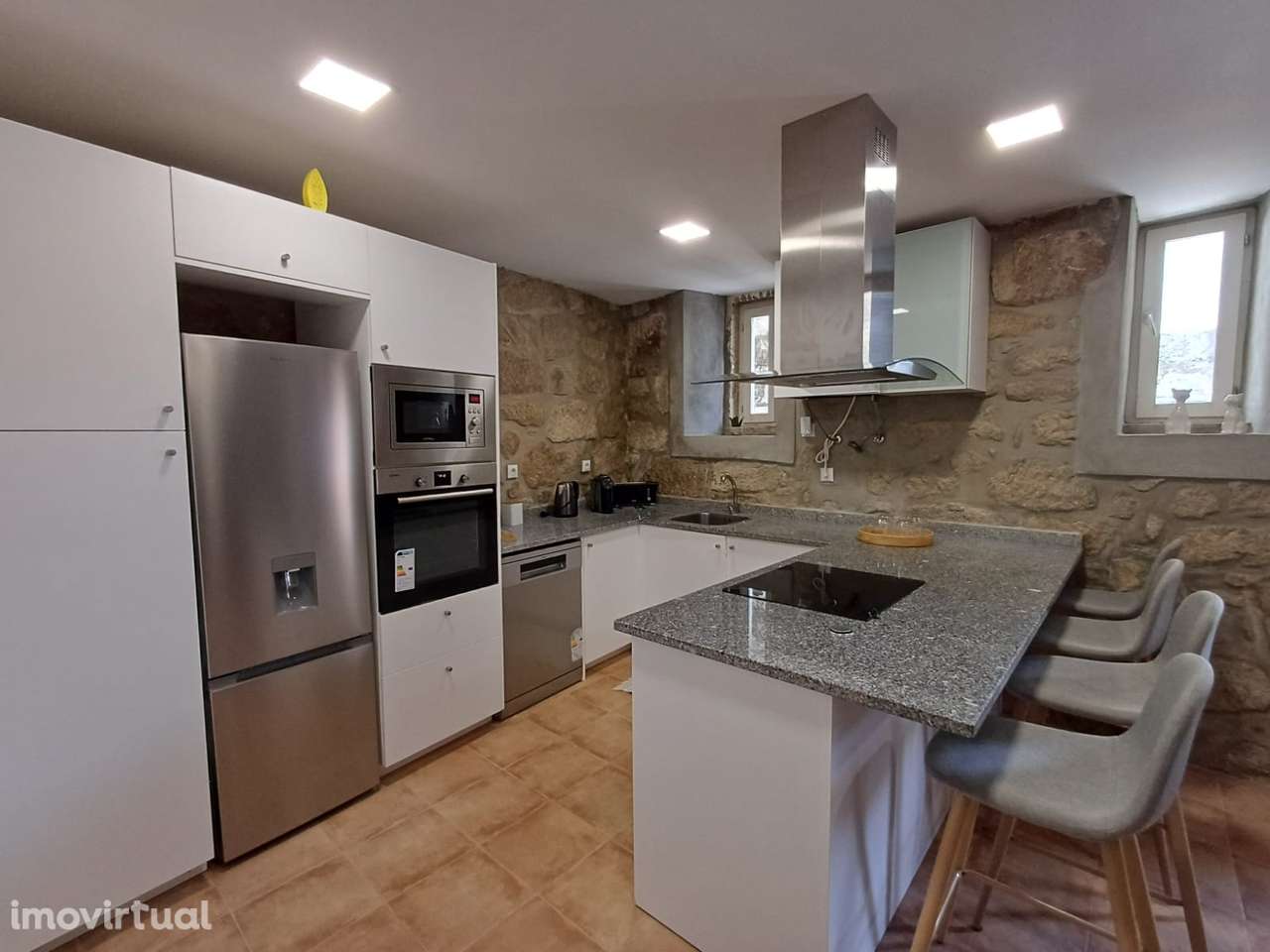 Moradia T4 Venda em Celorico (São Pedro e Santa Maria) e Vila Boa do M - Grande imagem: 3/19