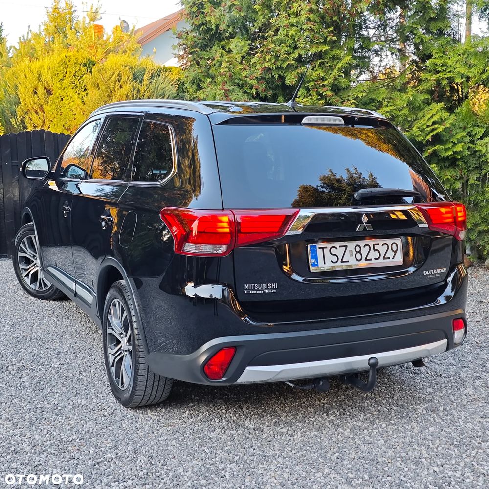 Mitsubishi Outlander 2.2 DI-D 4WD Intense - 11