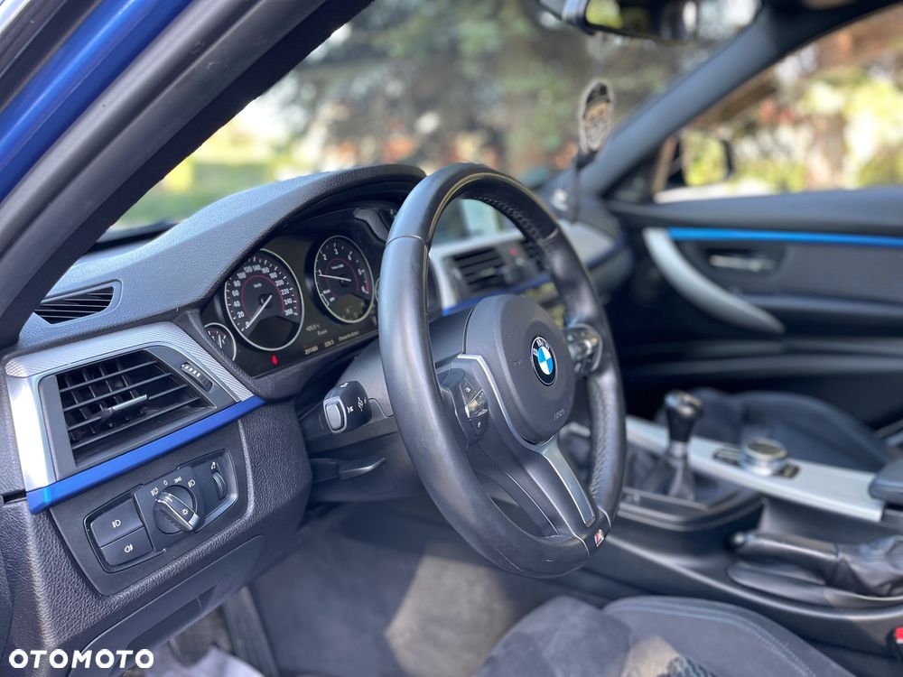 BMW Seria 3 320d Edition M Sport Shadow - 13