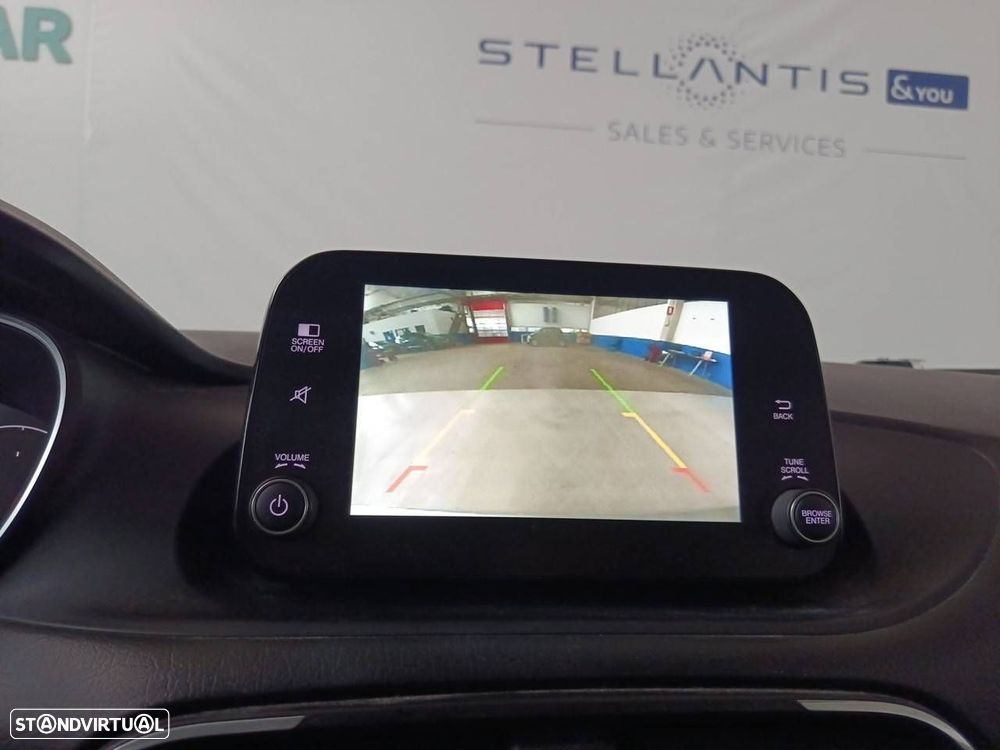 Fiat Tipo 1.3 MultiJet Life - 24