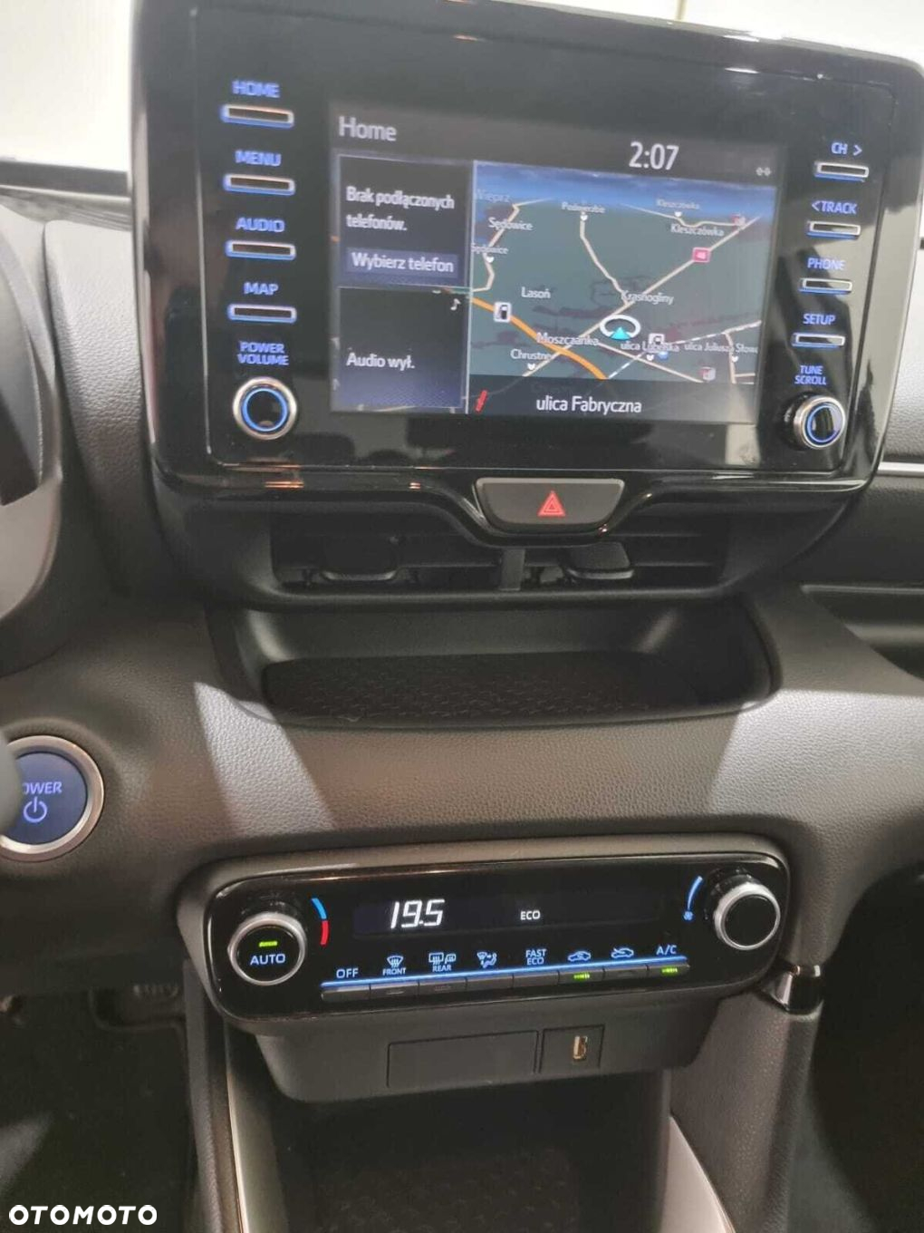 Toyota Yaris - 22