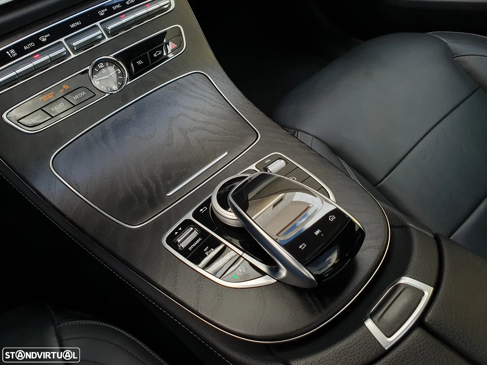 Mercedes-Benz E 220 d AMG - 8
