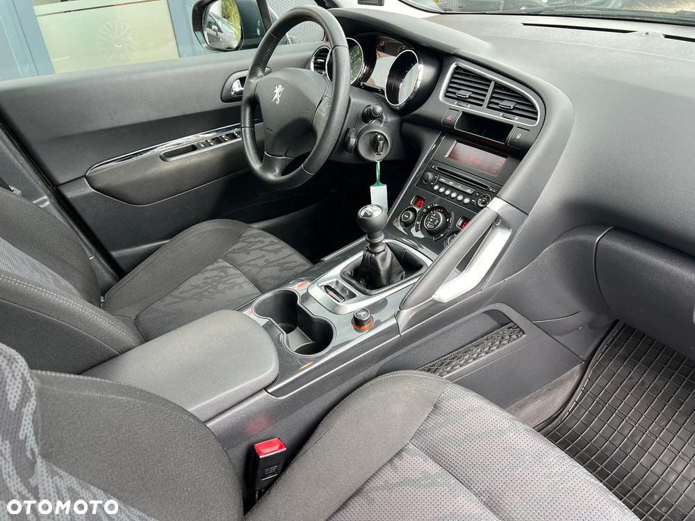 Peugeot 3008 1.6 HDi Premium - 12
