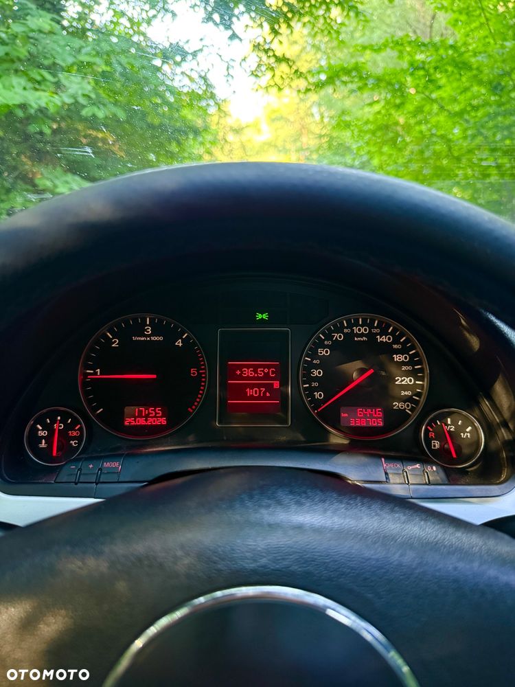 Audi A4 Avant 1.9 TDI - 25
