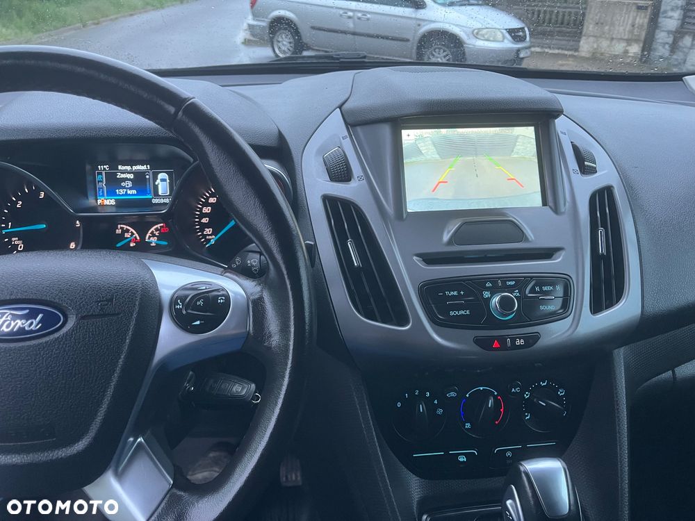 Ford Transit Connect - 18