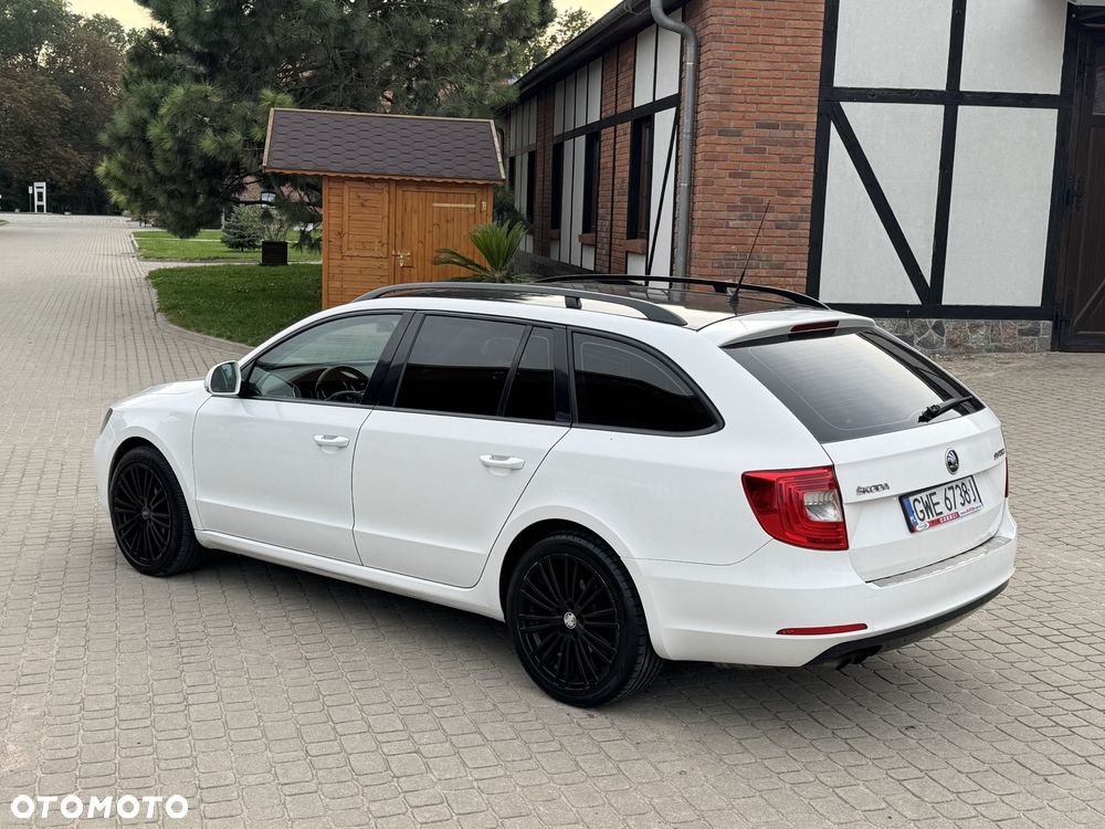 Skoda Superb 1.6 TDI Exclusive - 17
