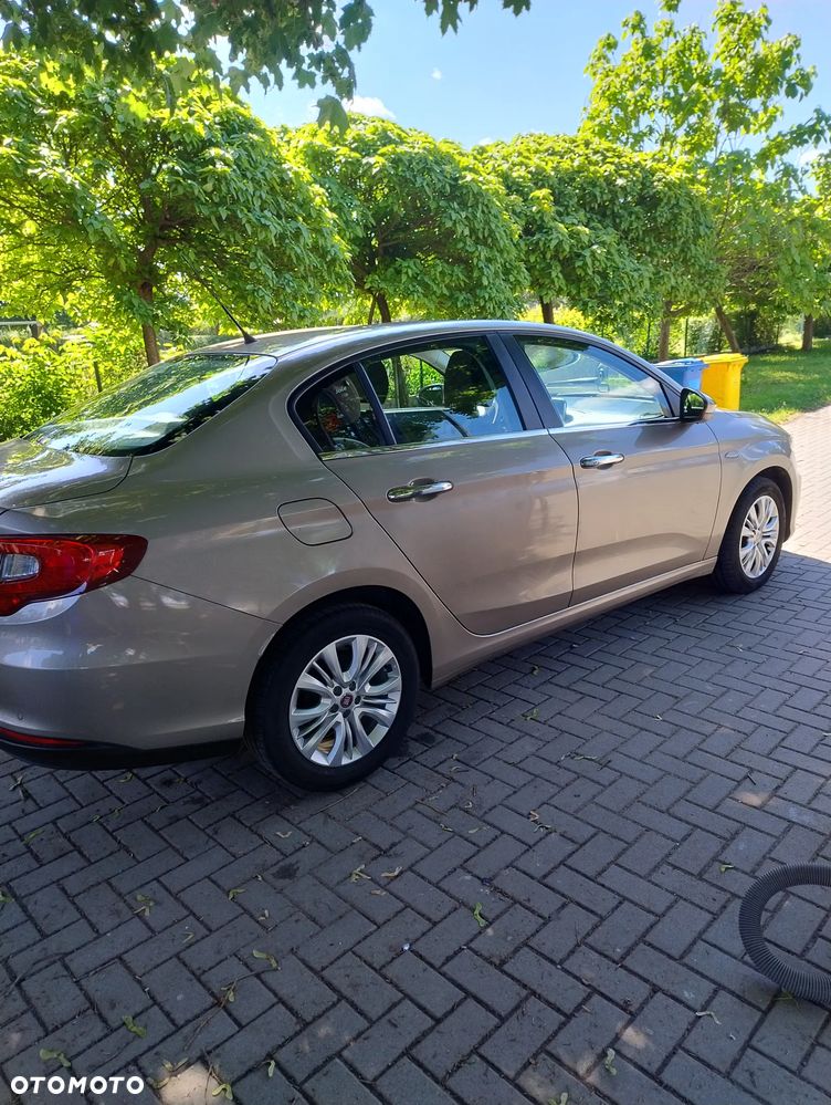 Fiat Tipo 1.4 16v Lounge EU6d - 2