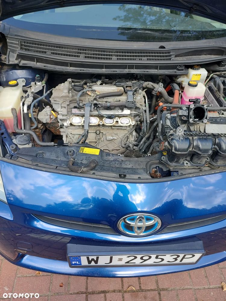 Toyota Prius 1.8 HSD Sol - 18