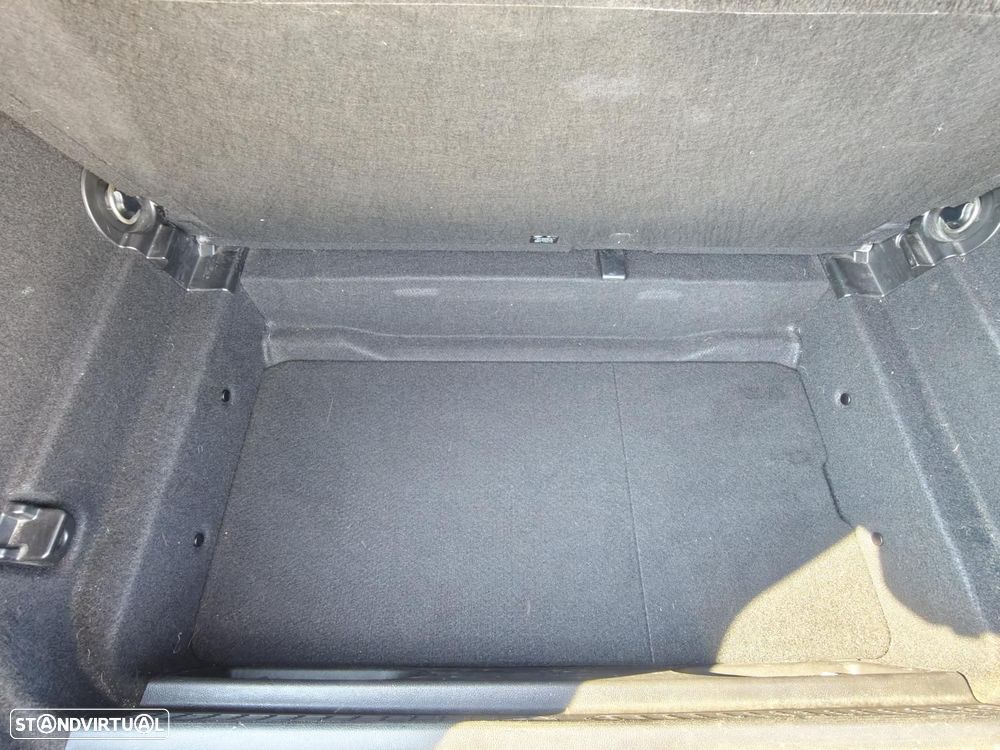 MINI 5 Portas Cooper D - 24