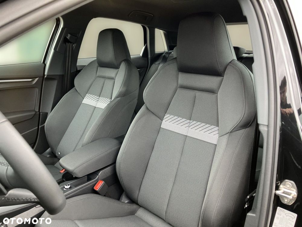 Audi A3 Sportback - 13