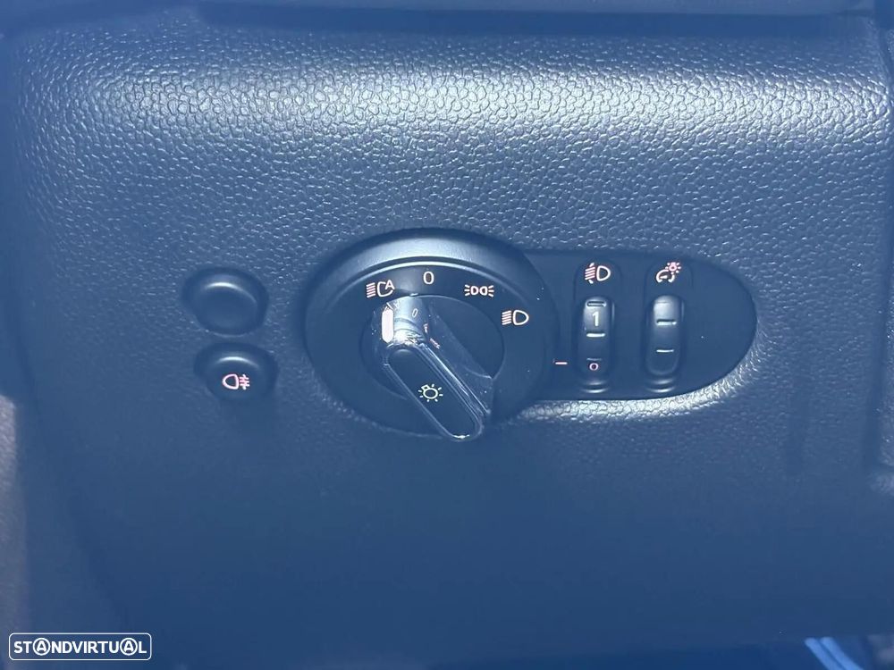 MINI 3 Portas John Cooper Works Auto Desportiva - 34