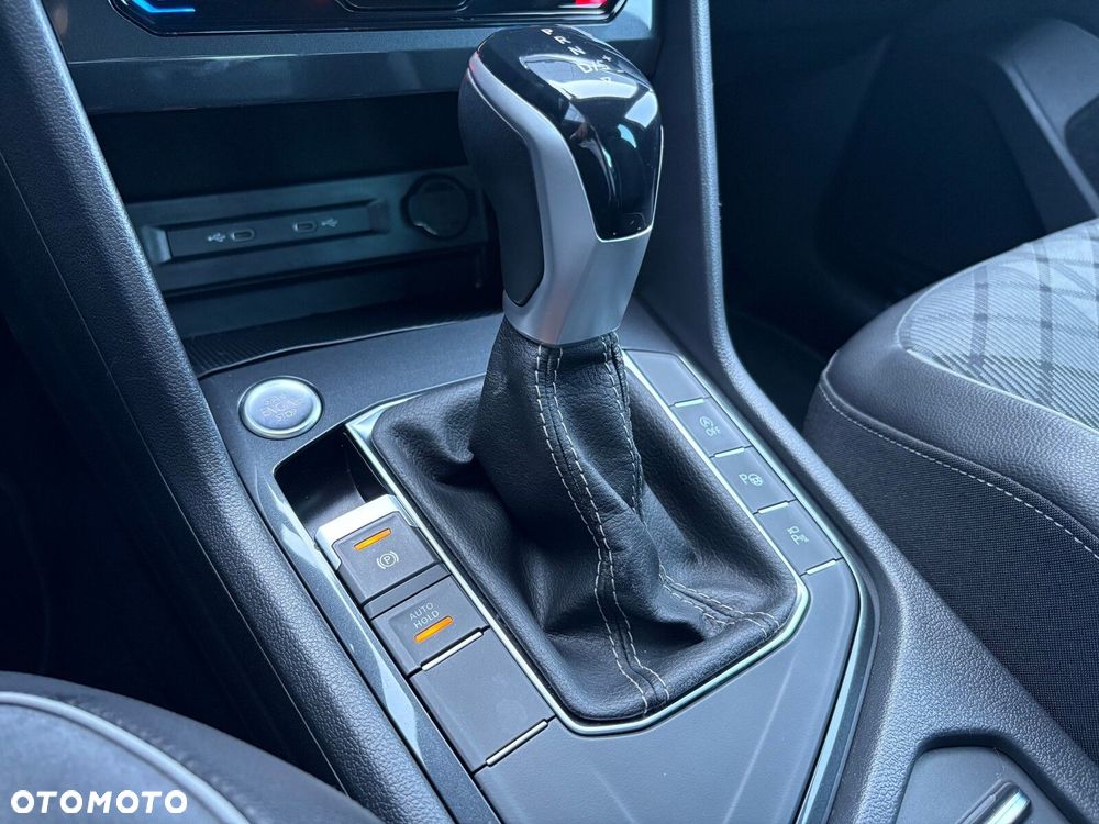 Volkswagen Tiguan - 30