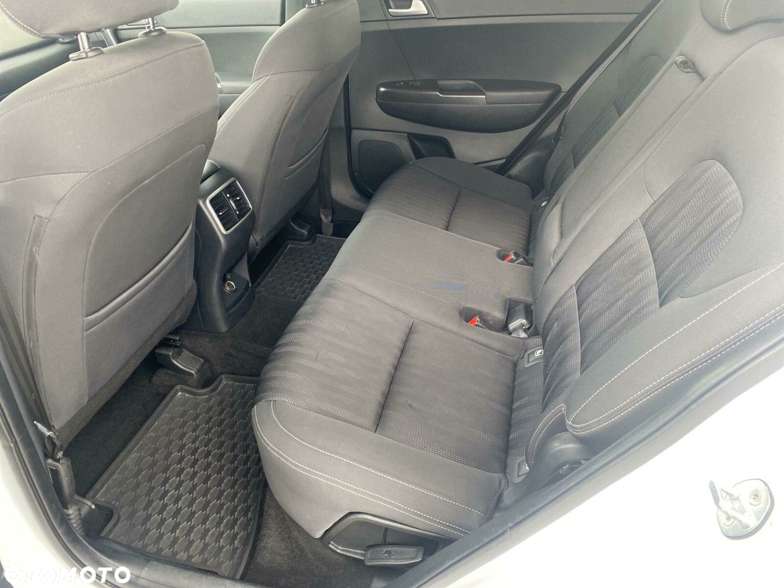 Kia Sportage 1.7 CRDI M 2WD - 10