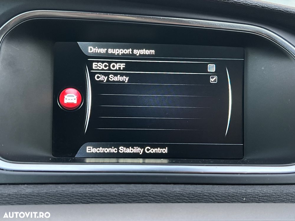 Volvo V40 D2 ECO Aut. R-Design - 24