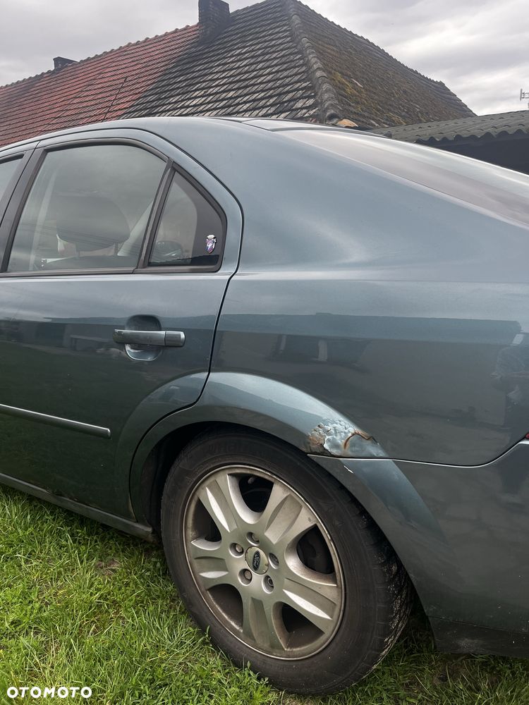Ford Mondeo - 4