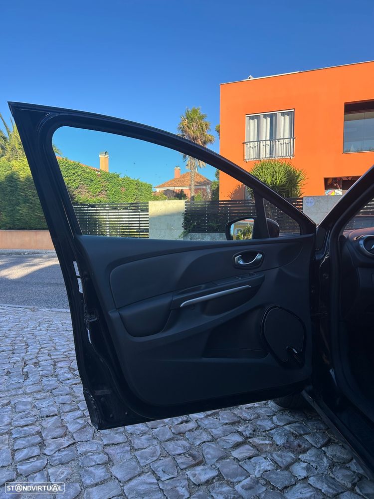 Renault Clio 1.5 dCi Limited EDition - 10