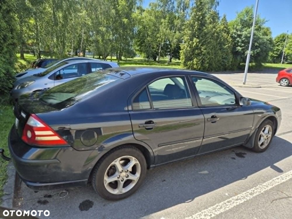 Ford Mondeo 2.0 Ghia - 4