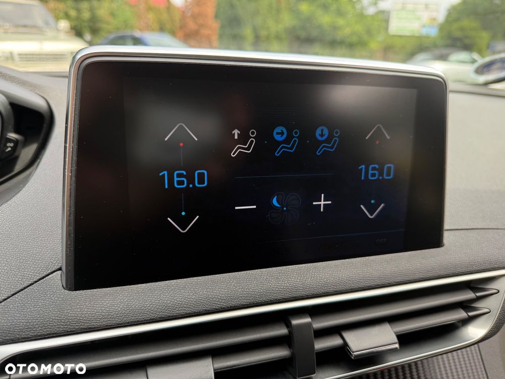 Peugeot 3008 BlueHDi 130 Stop & Start EAT8 Roadtrip - 15