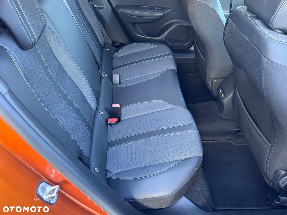 Peugeot 2008 PureTech 100 Allure - 39