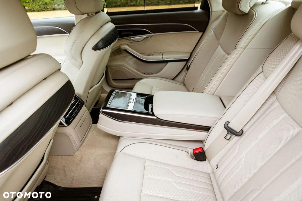 Audi A8 55 TFSI mHEV Quattro Tiptr - 13