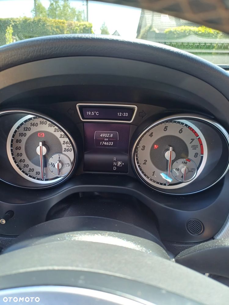 Mercedes-Benz GLA 250 4-Matic - 9