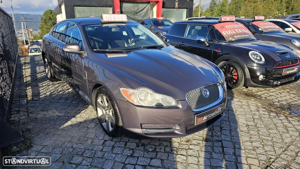 Jaguar XF 2.7 D V6 Premium Luxury - 5