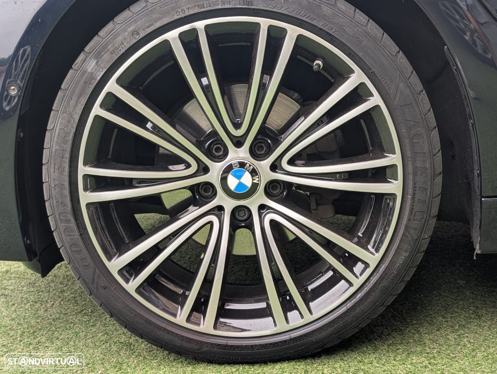 BMW 330 e iPerformance Line Luxury - 9