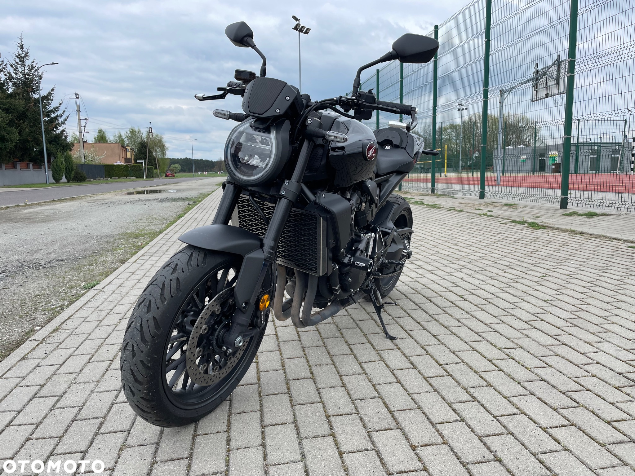 Honda CB - 16