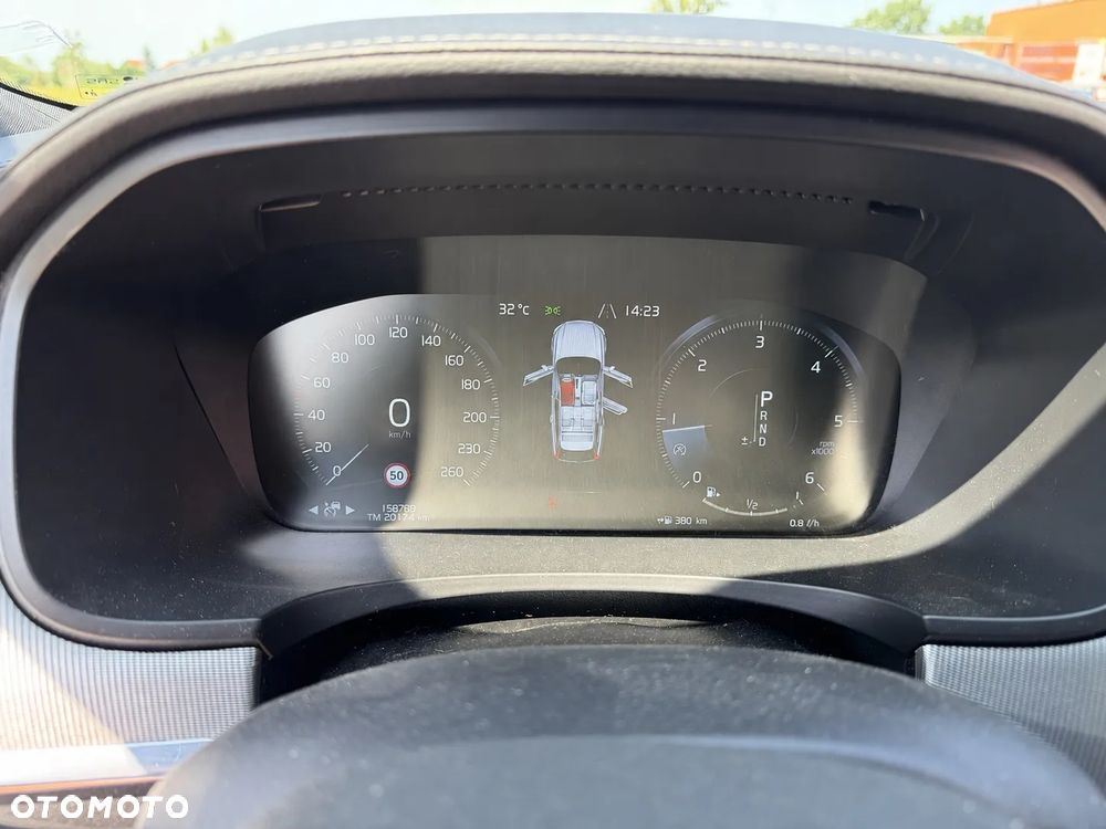 Volvo V90 D5 SCR AWD R-Design - 30