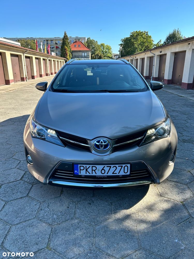 Toyota Auris 2014 photo 3