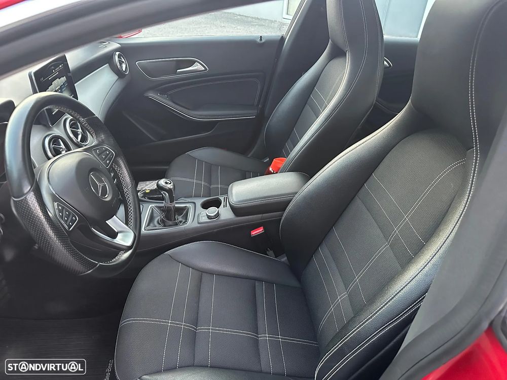 Mercedes-Benz CLA 180 d Urban - 20