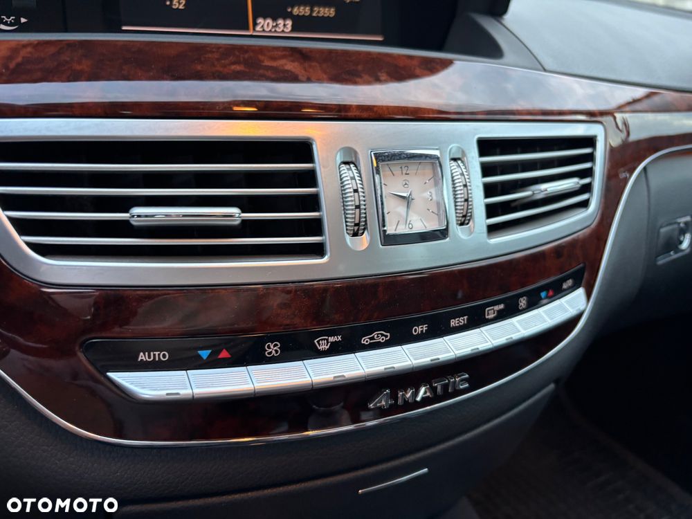 Mercedes-Benz Klasa S 350 4Matic 7G-TRONIC - 23