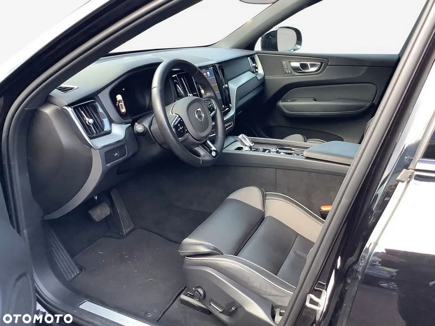 Volvo XC 60 B5 B AWD Plus Black Edition - 7