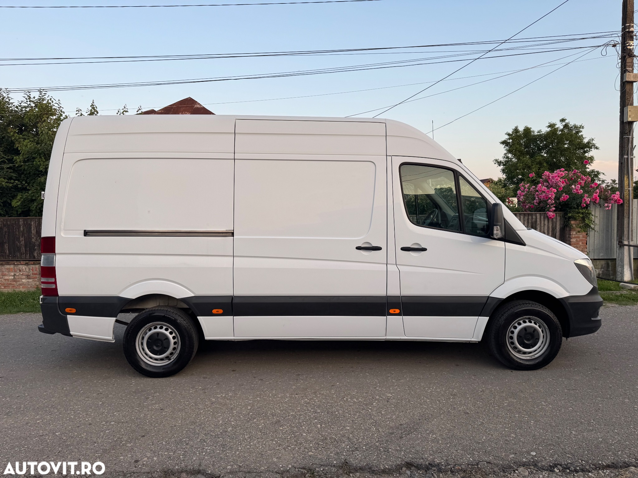 Mercedes-Benz Sprinter - 15