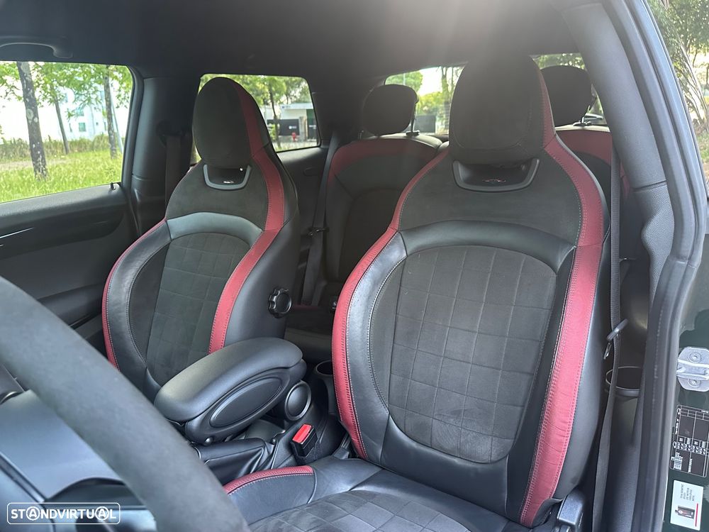 MINI 3 Portas John Cooper Works Auto Desportiva - 32