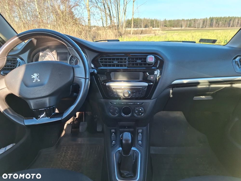 Peugeot 301 1.6 VTi Allure EU6 - 12