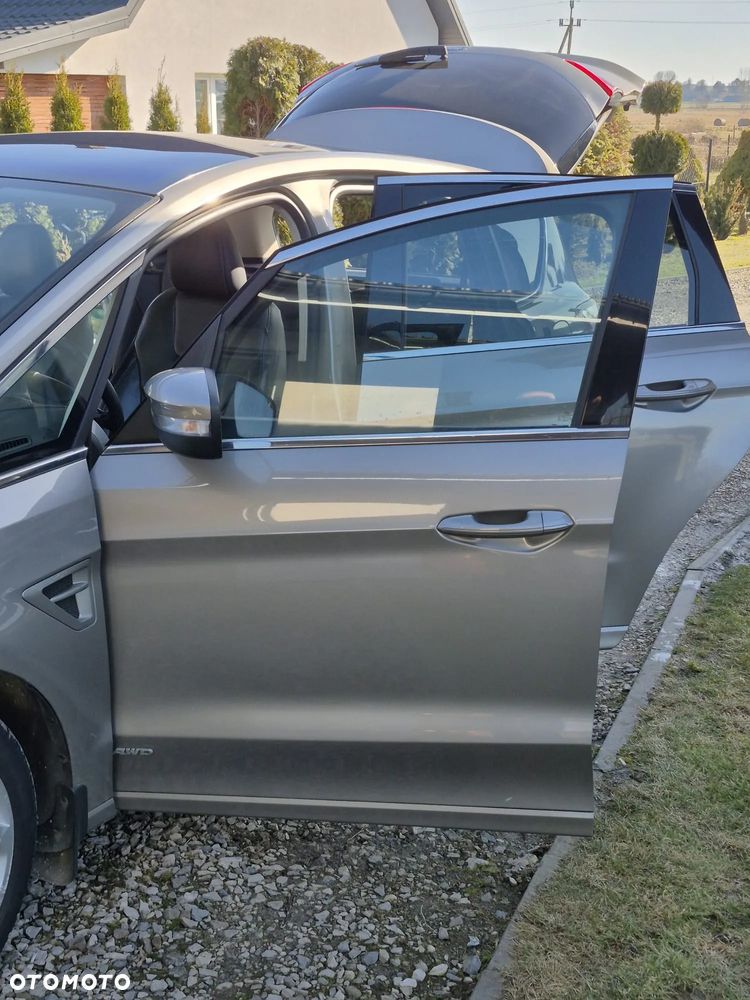 Ford S-Max 2.0 TDCi 4WD Titanium PowerShift - 23