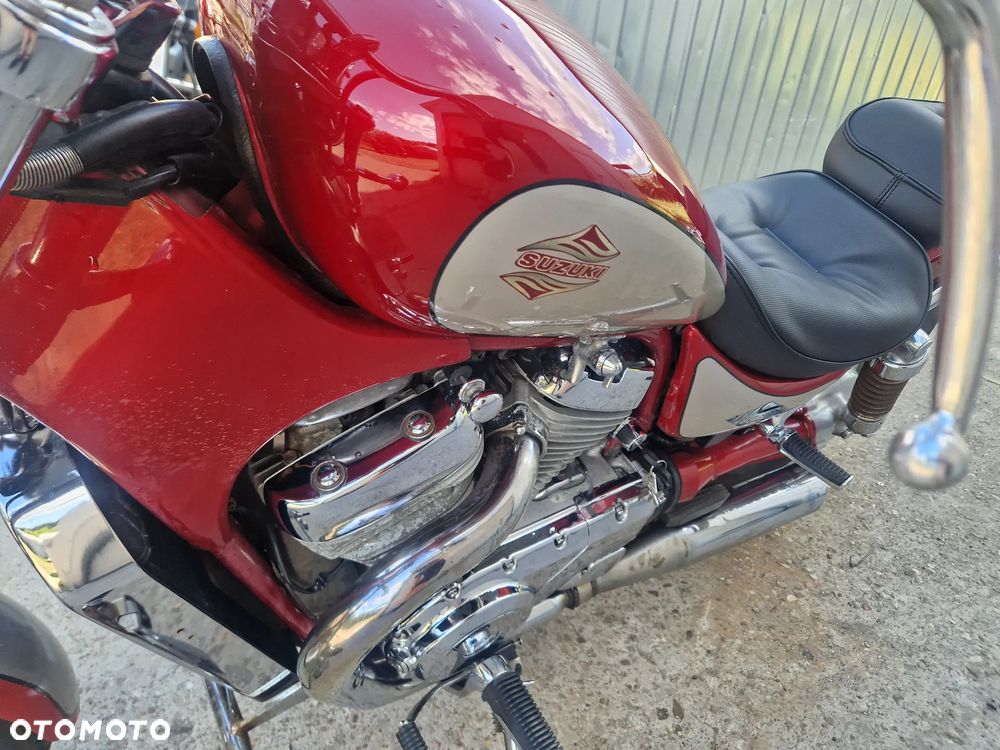 Suzuki Intruder - 27