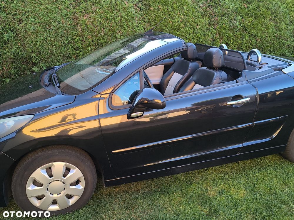 Peugeot 207 CC - 1