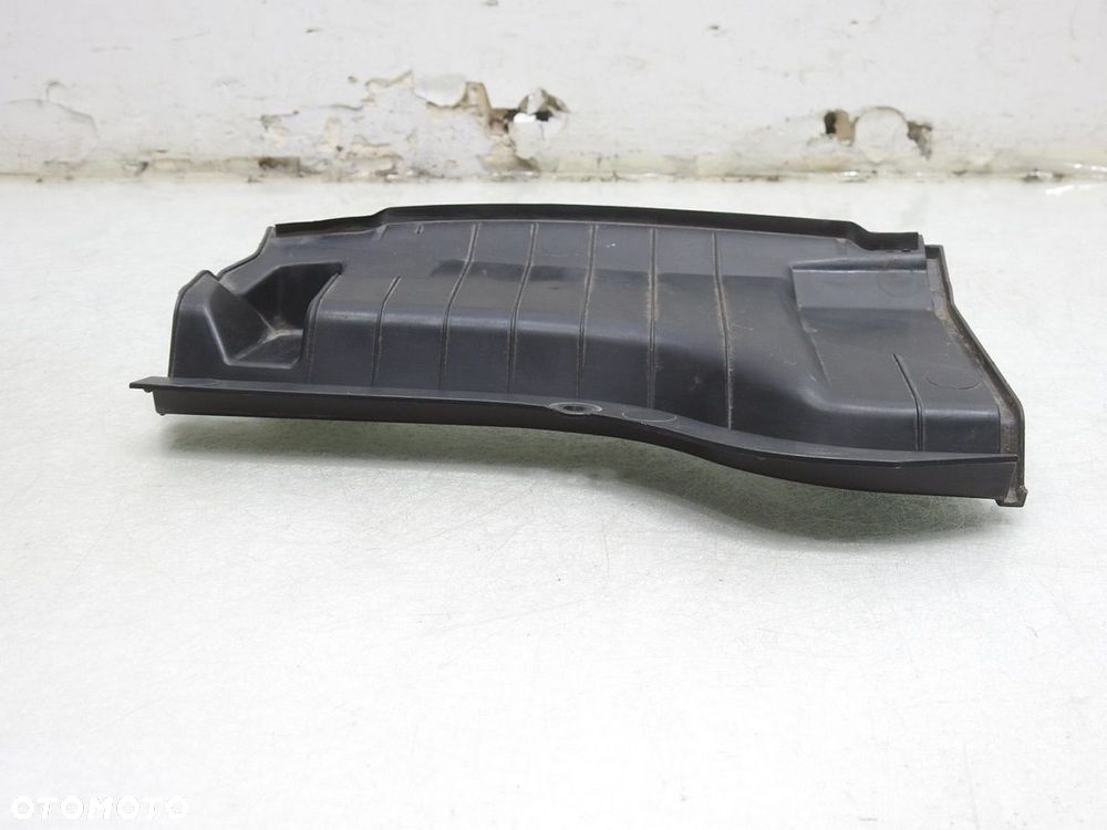 OSŁONA PODSZYBIA PRAWA VOLVO V50 LIFT - 2