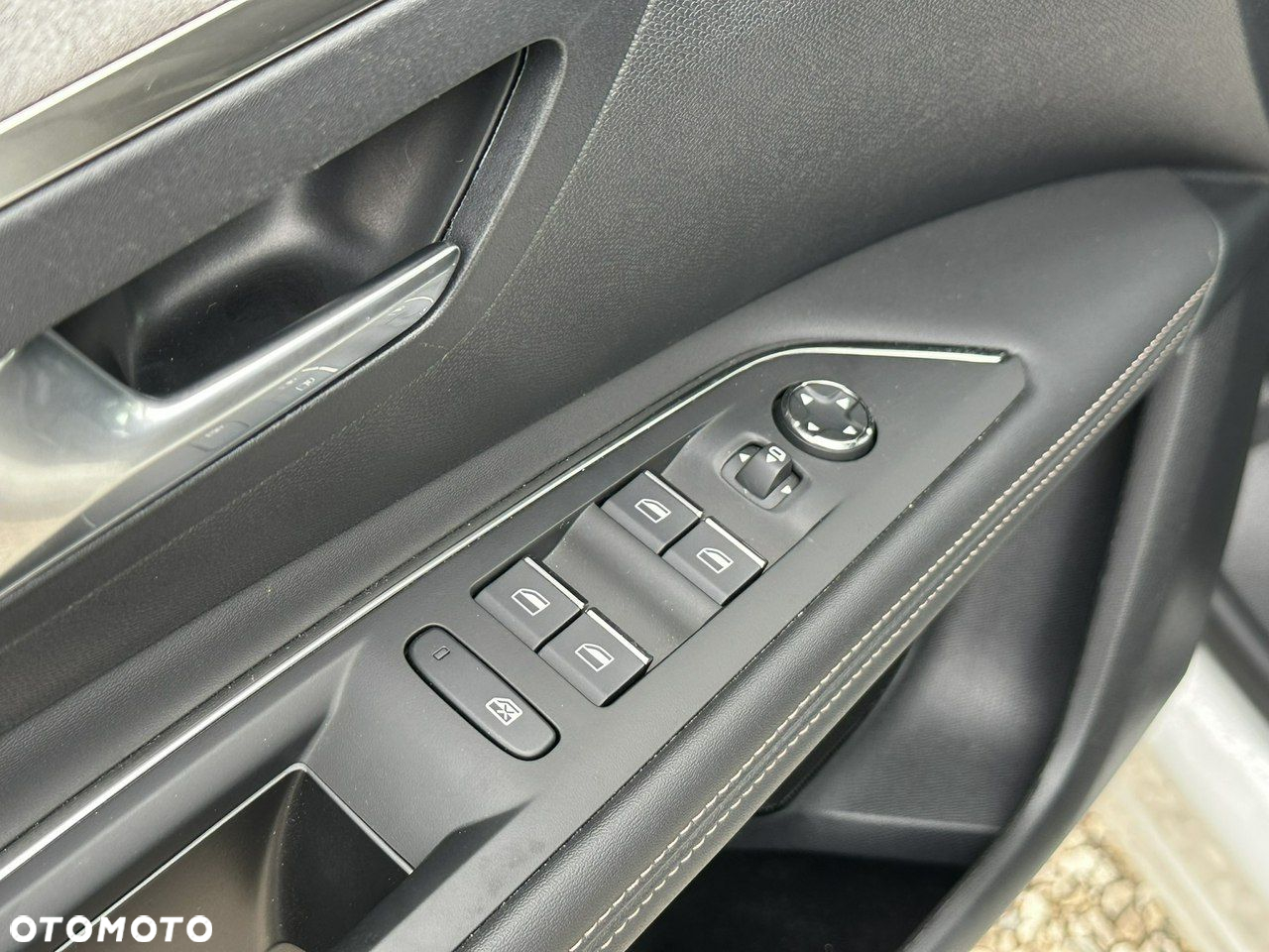 Peugeot 3008 1.2 PureTech GT S&S EAT8 - 17