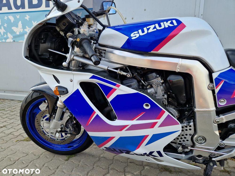 Suzuki GSX-R - 20