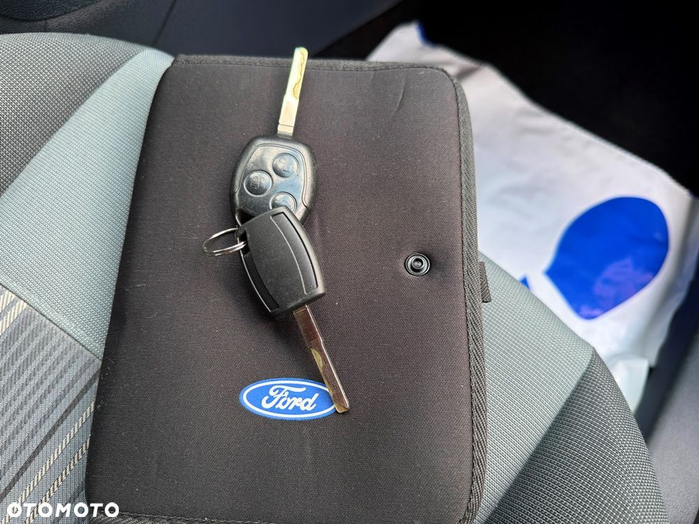 Ford Fiesta 1.25 Viva - 27