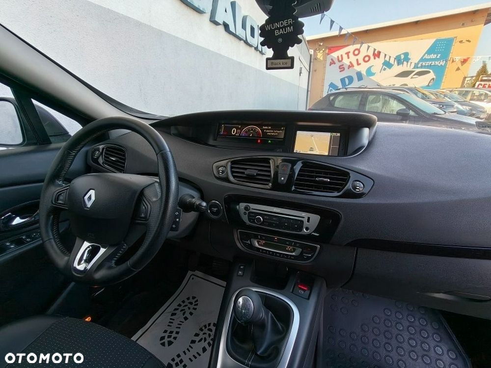 Renault Grand Scenic - 12