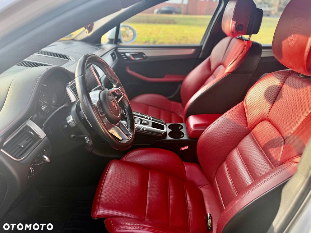 Porsche Macan - 12