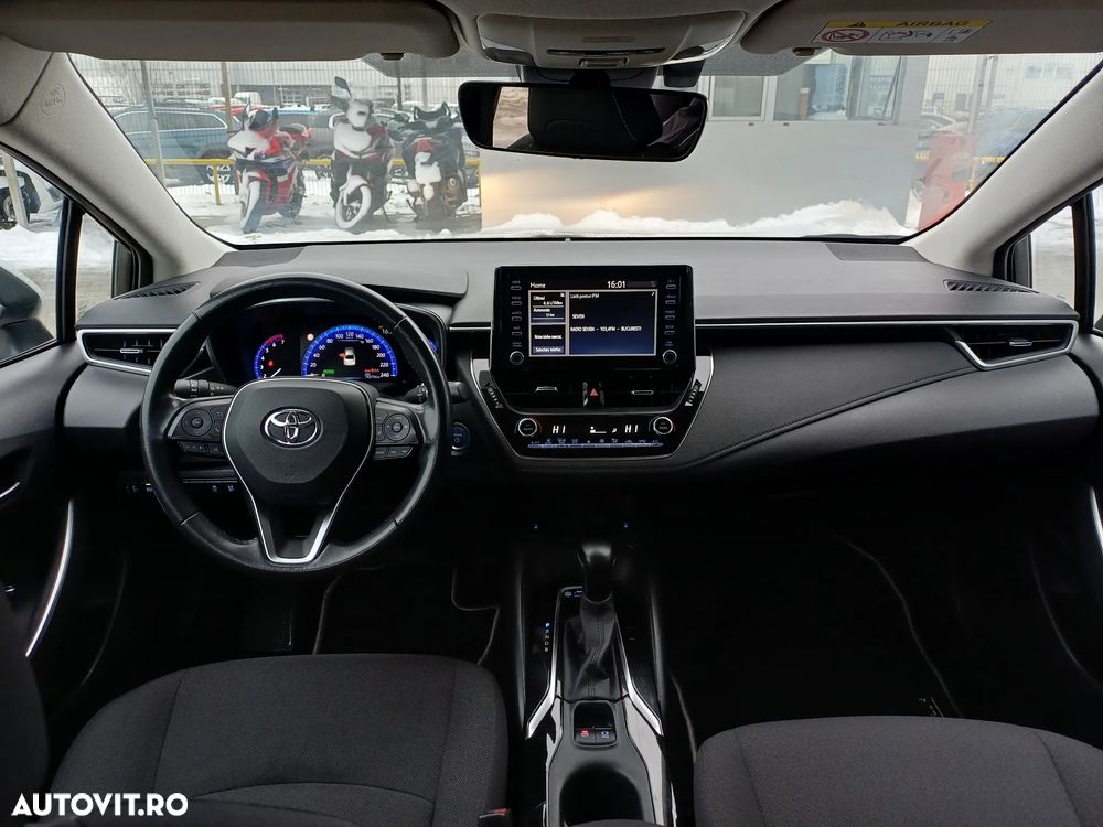 Toyota Corolla 1.8 HSD Dynamic - 13