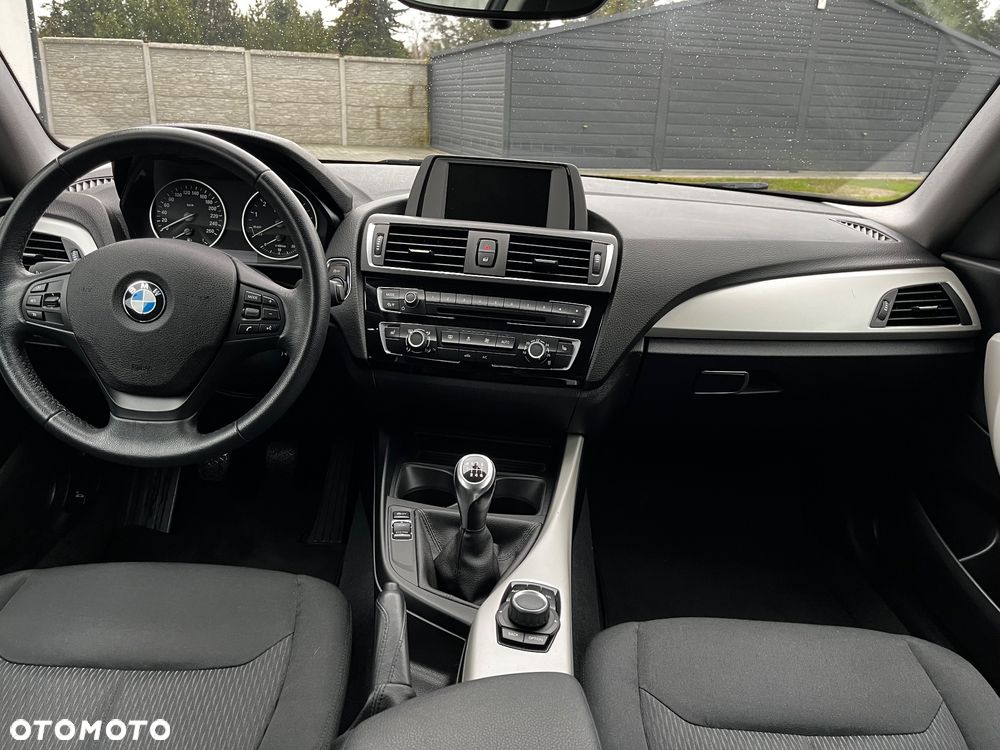 BMW Seria 1 118i Edition Metropolitan - 14