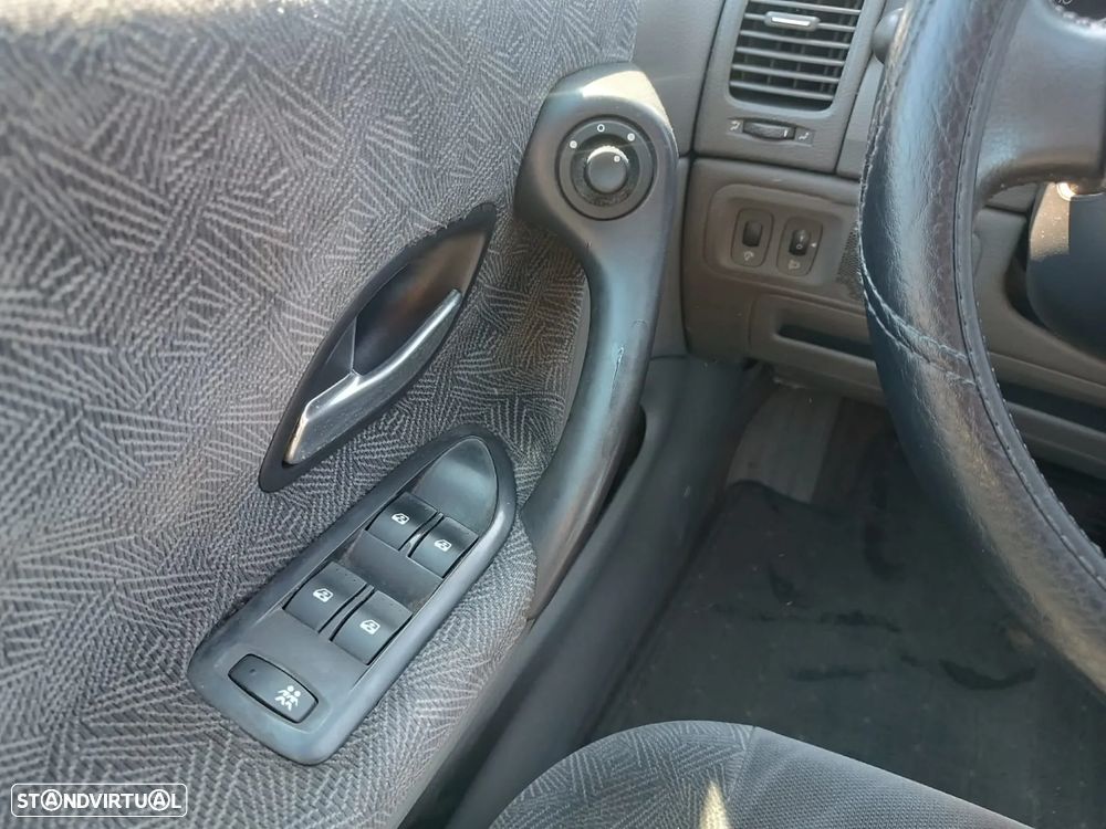 Renault Laguna Break 1.6 Dynamique - 16