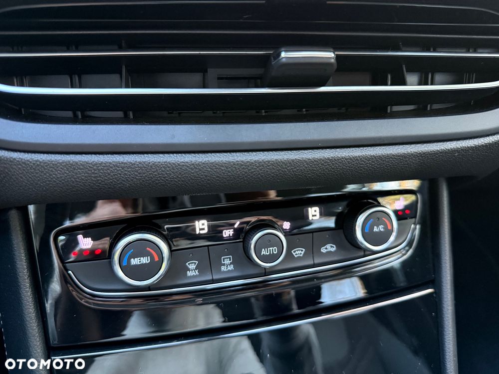 Opel Grandland 1.2 T GS Line S&S - 17