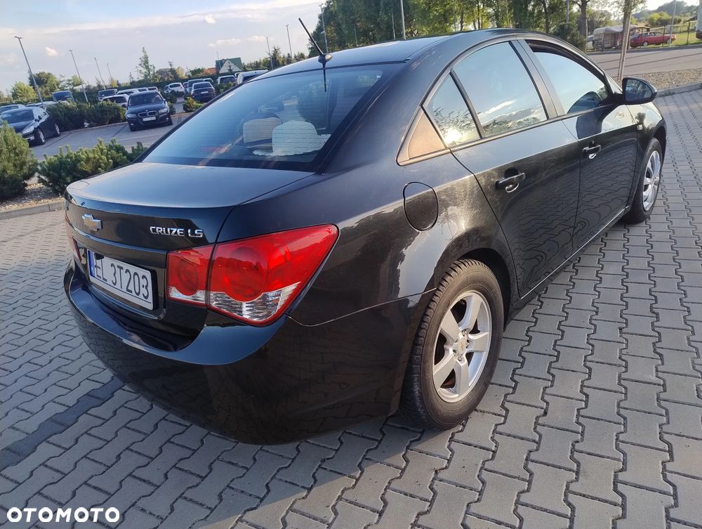Chevrolet Cruze 1.8 LT - 4